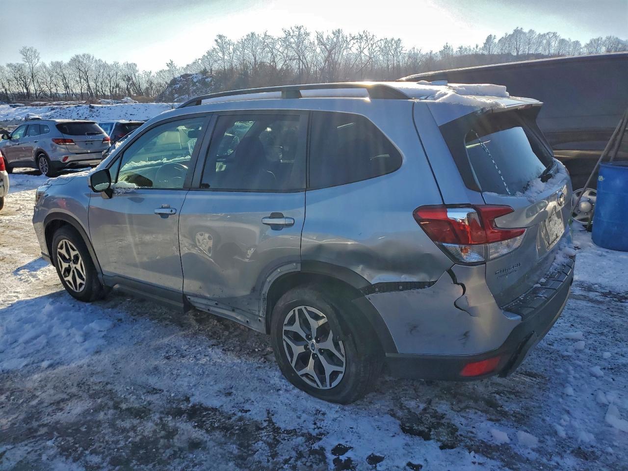 2020 SUBARU FORESTER PREMIUM photo 2