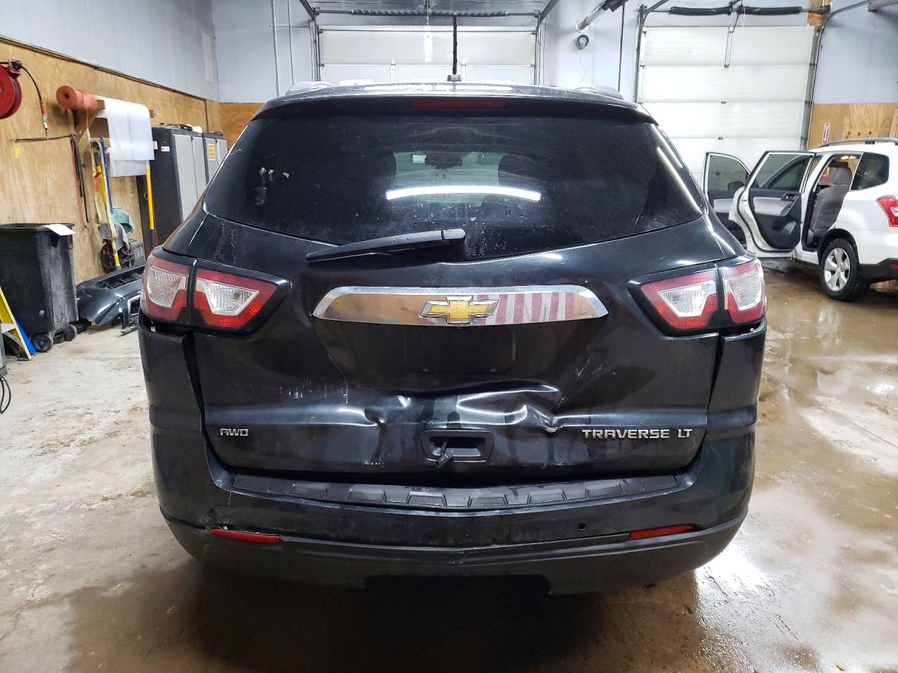 2014 CHEVROLET TRAVERSE LT photo 6