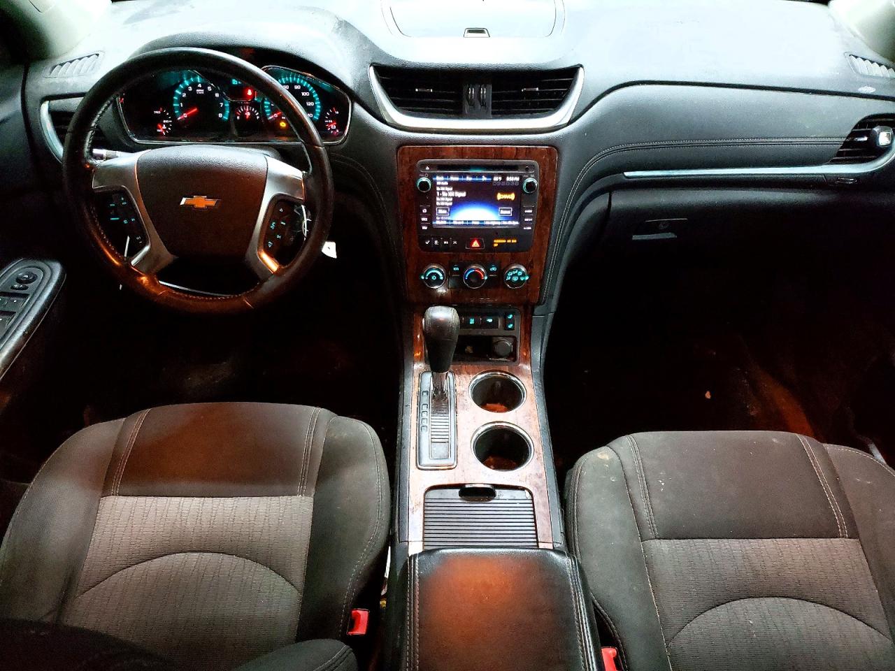 2014 CHEVROLET TRAVERSE LT photo 8