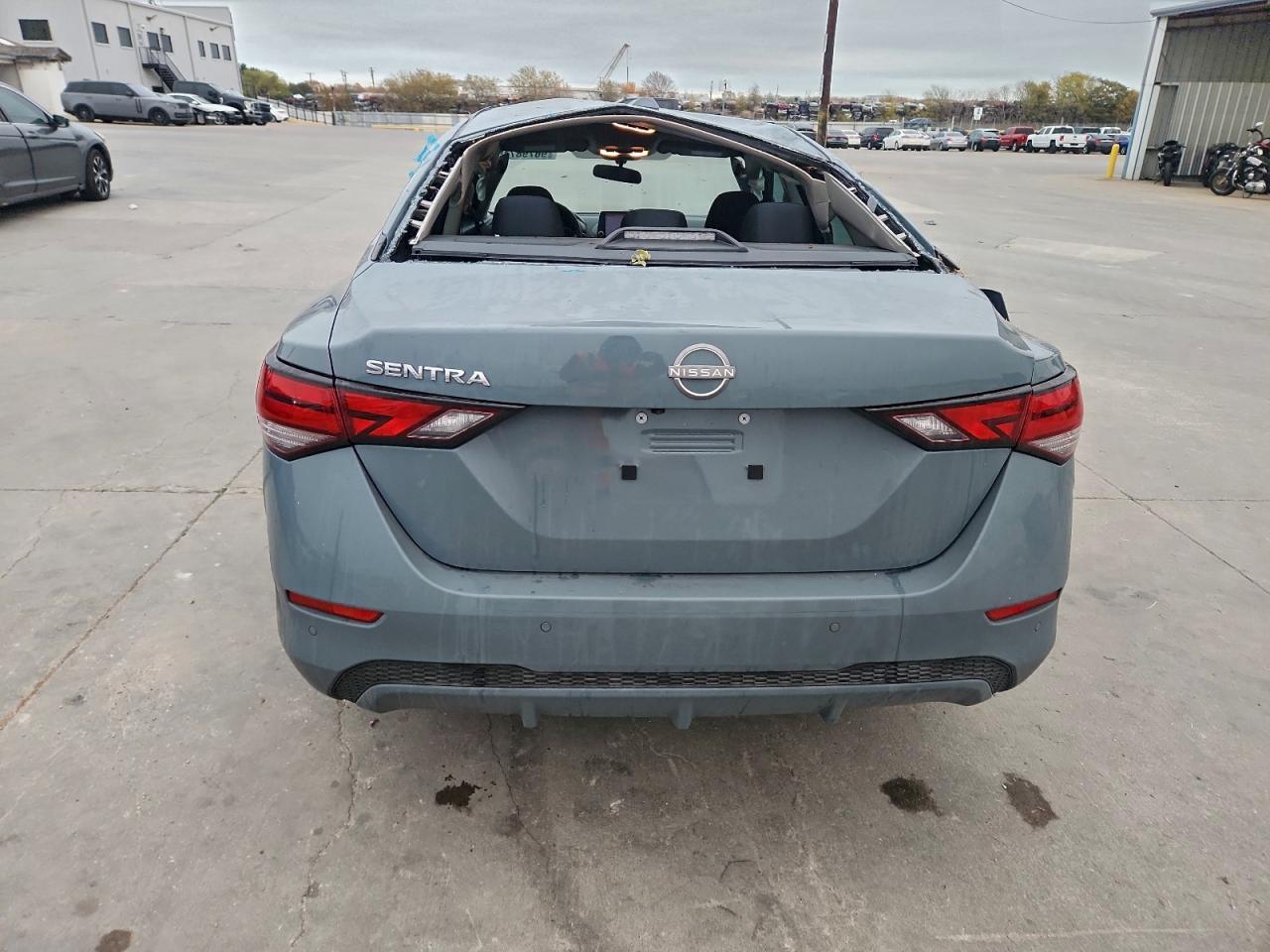 2025 NISSAN SENTRA SV photo 6