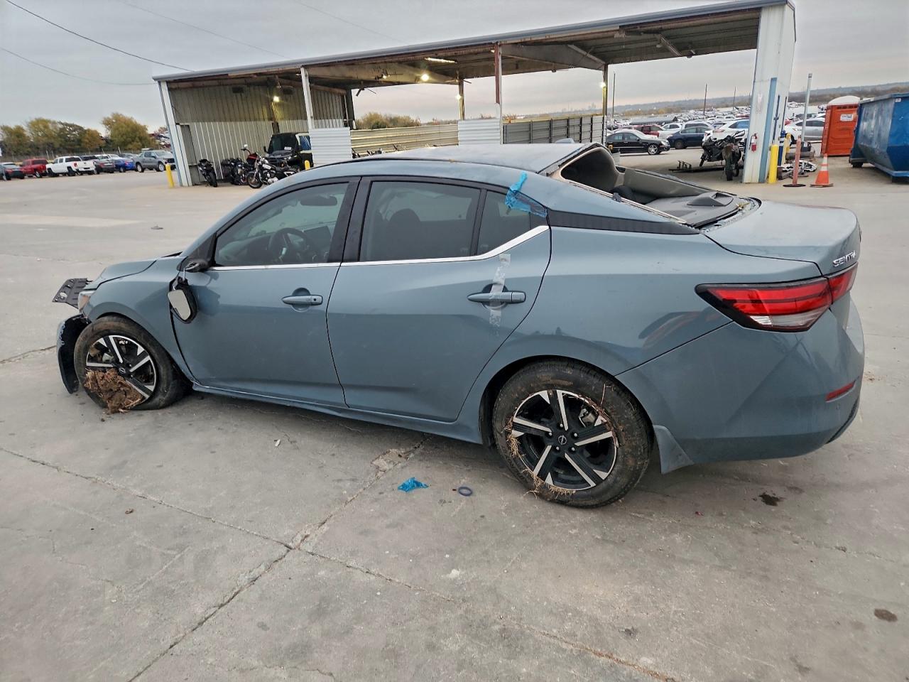 2025 NISSAN SENTRA SV photo 2