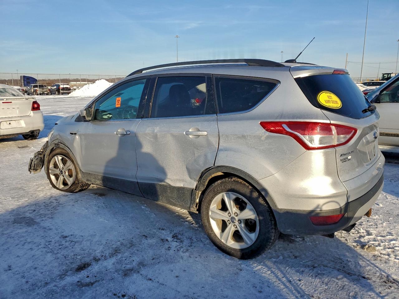2015 FORD ESCAPE SE photo 2