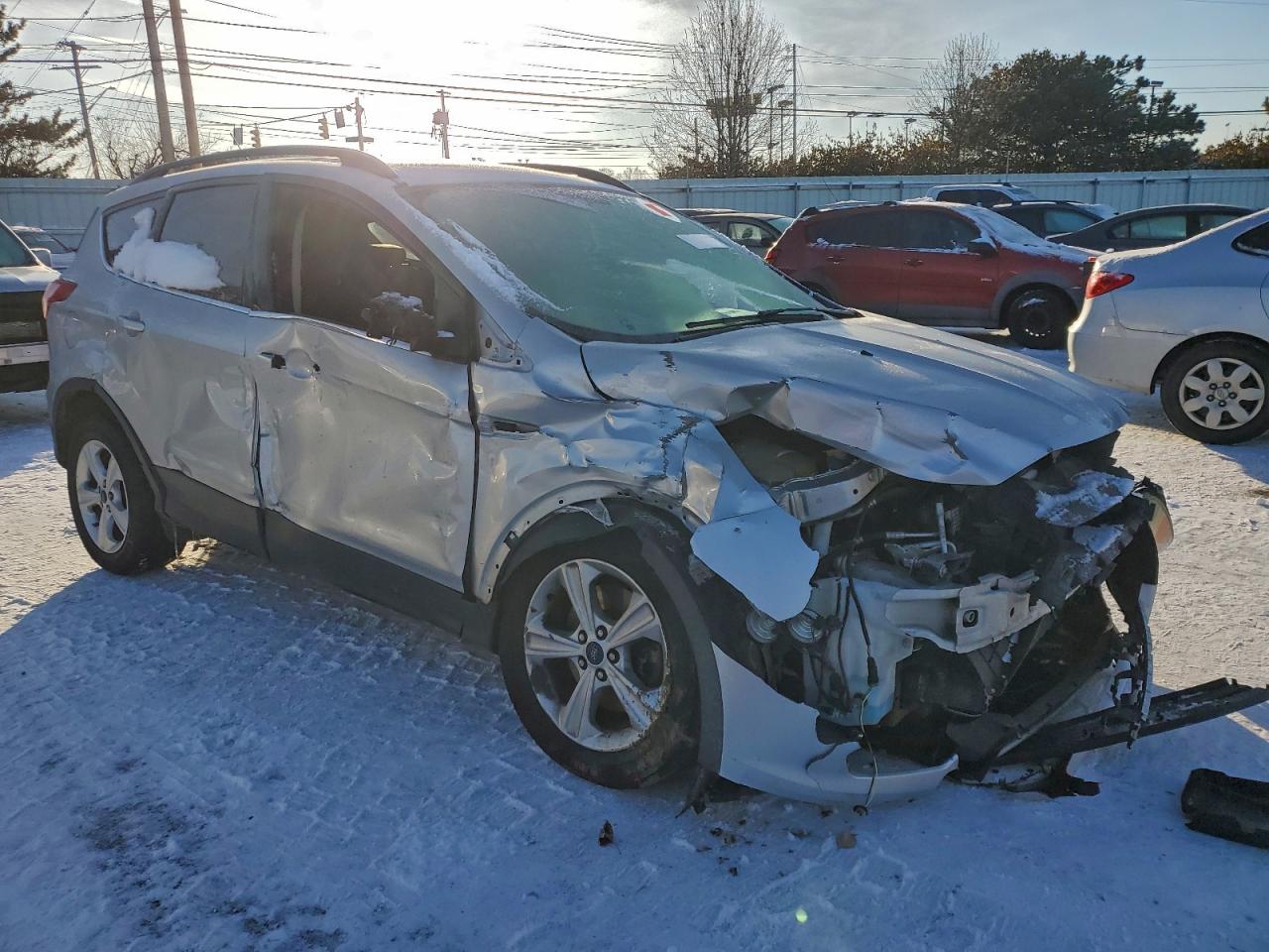 2015 FORD ESCAPE SE photo 4