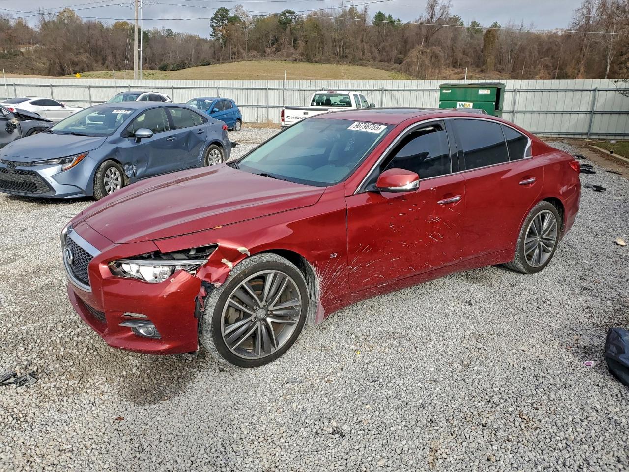 2015 INFINITI Q50