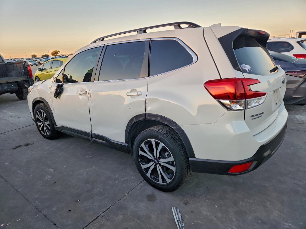 2022 SUBARU FORESTER LIMITED photo 2