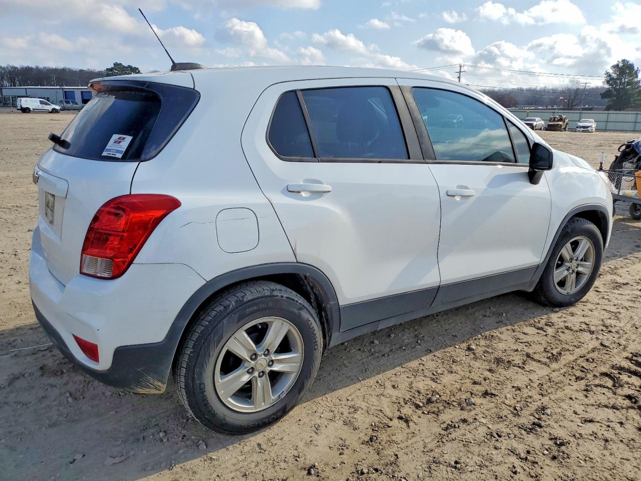 2020 CHEVROLET TRAX LS photo 3
