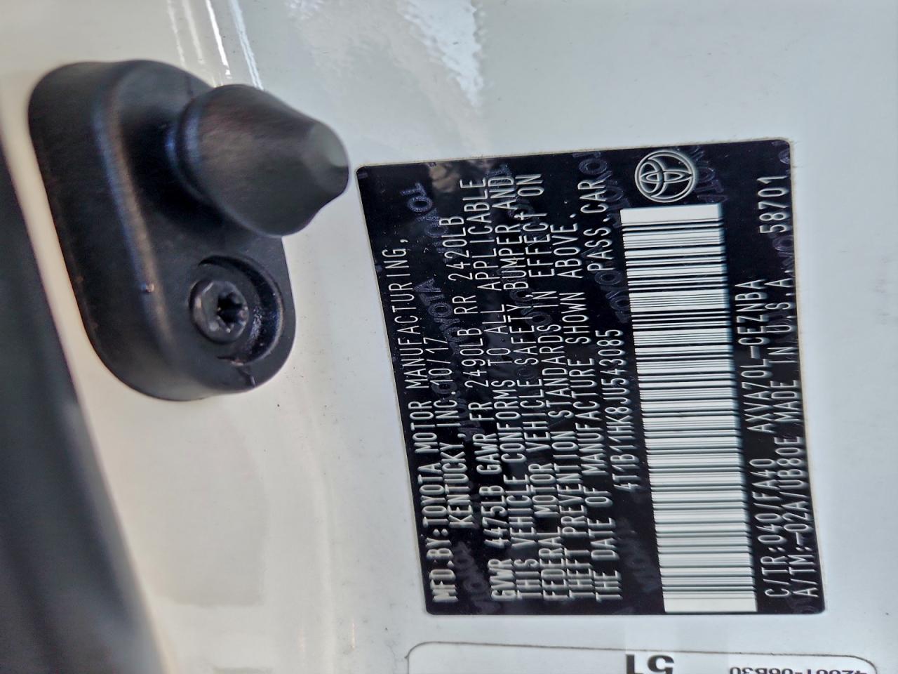 2018 TOYOTA CAMRY L photo 12