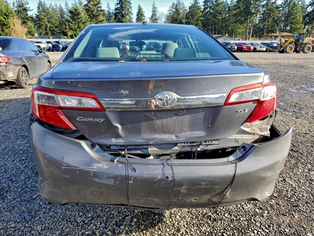 2014 TOYOTA CAMRY L photo 6