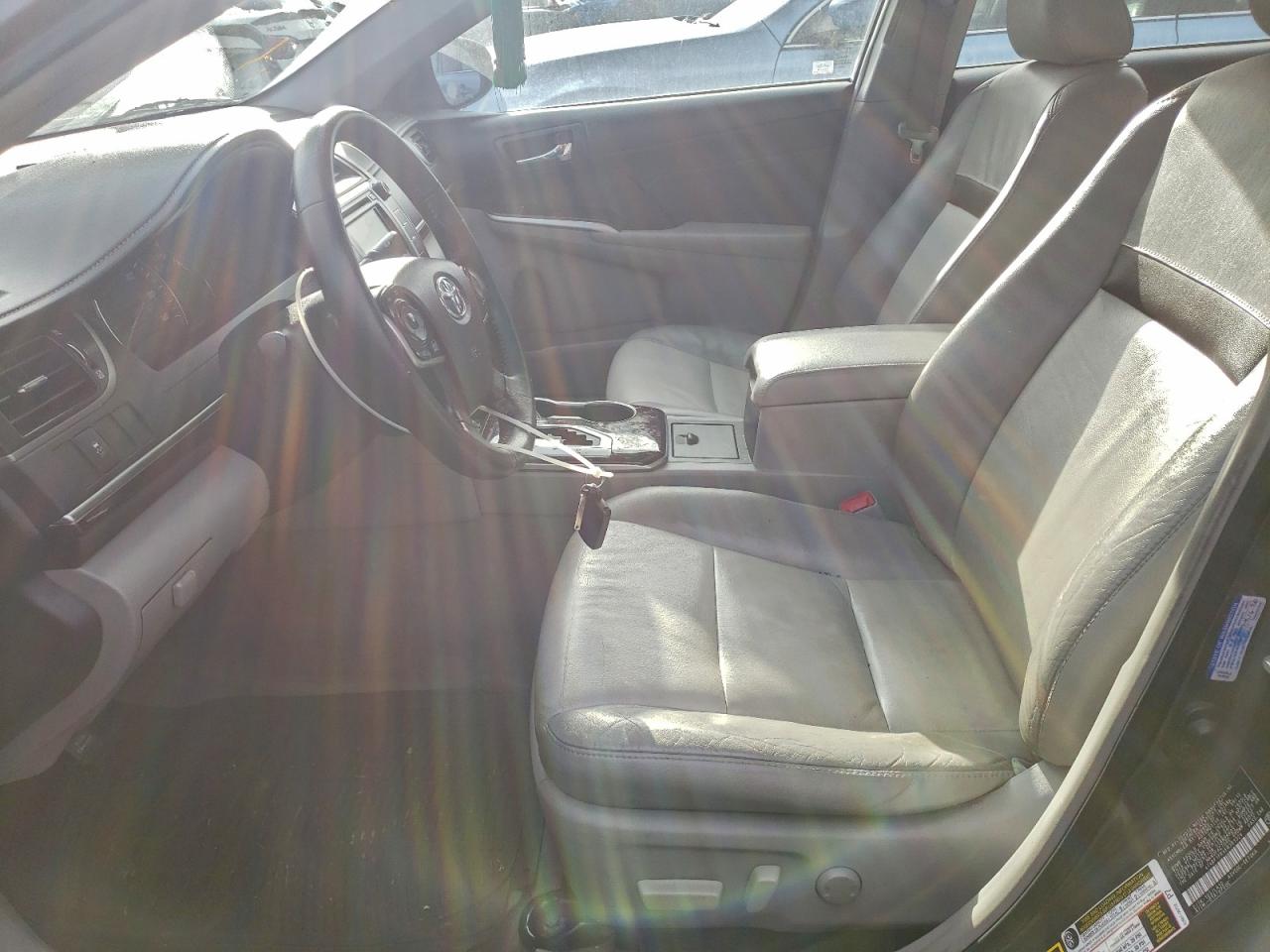2014 TOYOTA CAMRY L photo 7