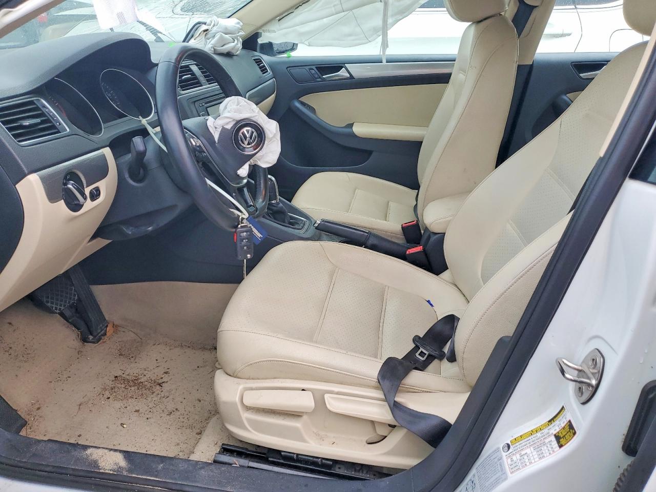 2015 VOLKSWAGEN JETTA SE photo 7