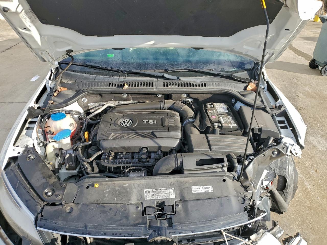 2015 VOLKSWAGEN JETTA SE photo 11