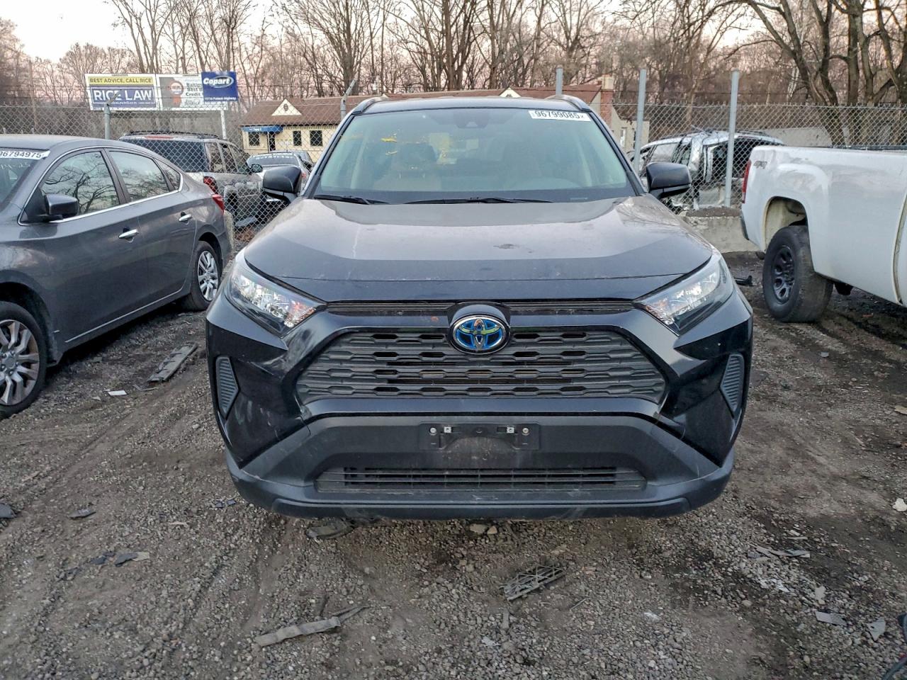 2021 TOYOTA RAV4 LE photo 5