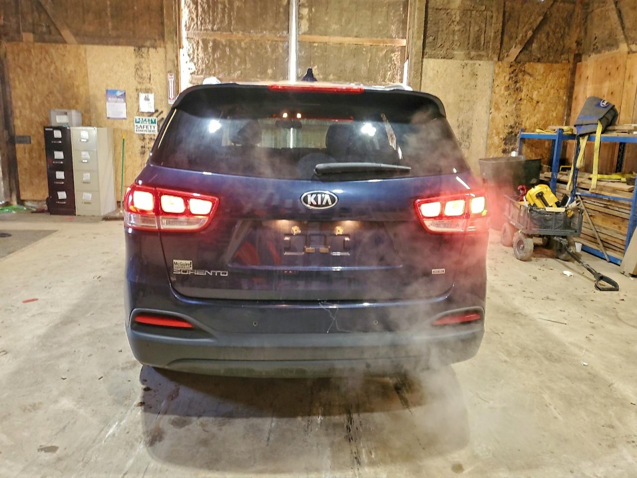 2016 KIA SORENTO LX photo 6