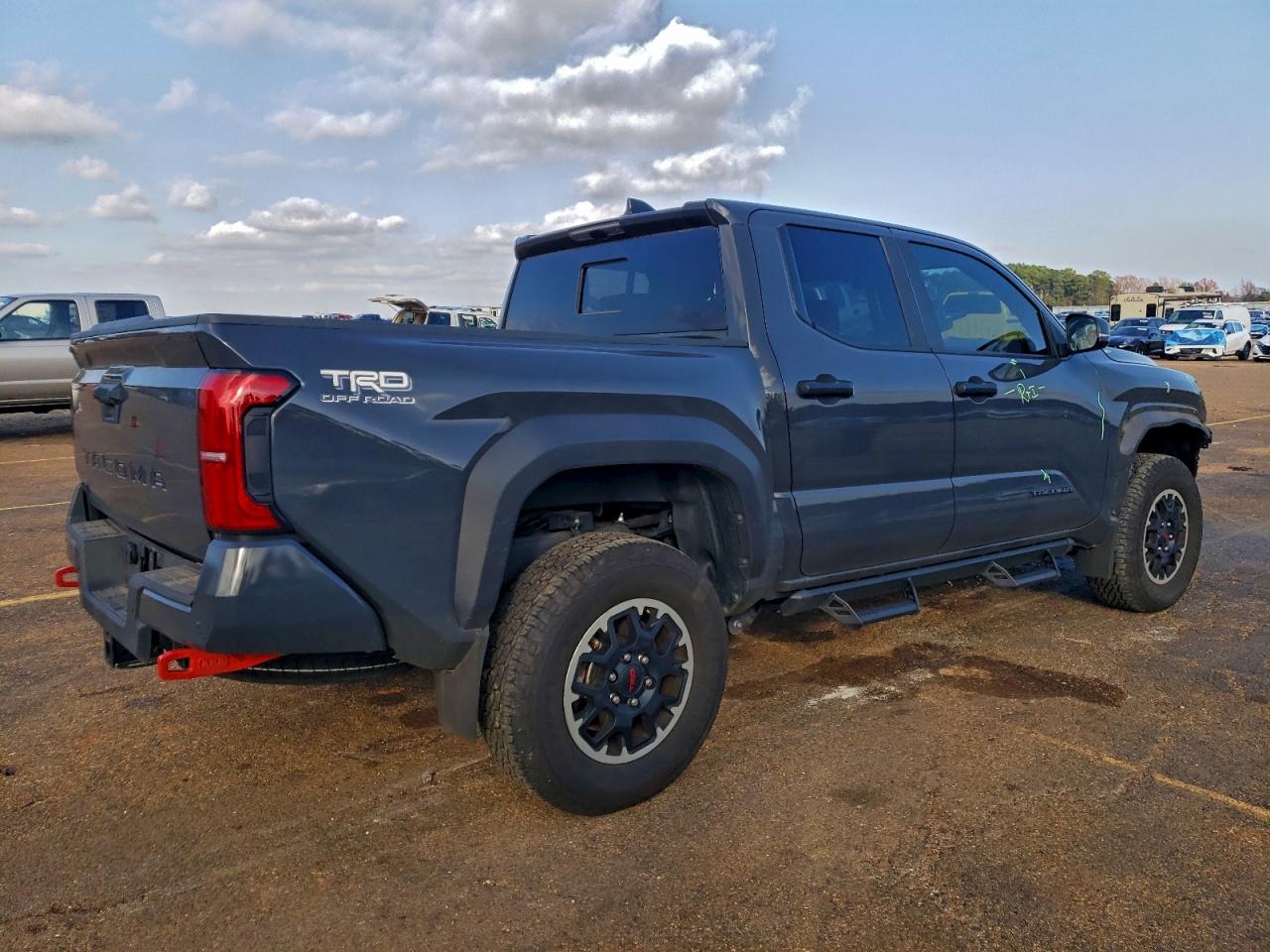 2024 TOYOTA TACOMA DOUBLE CAB photo 5