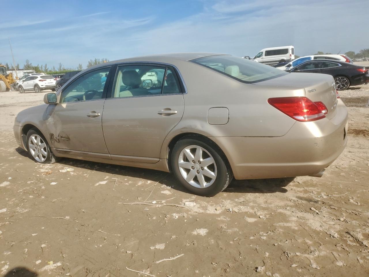 2006 TOYOTA AVALON XL photo 2