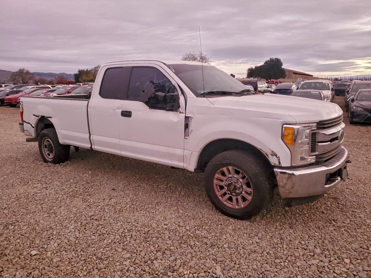 2017 FORD F250 SUPER DUTY photo 4