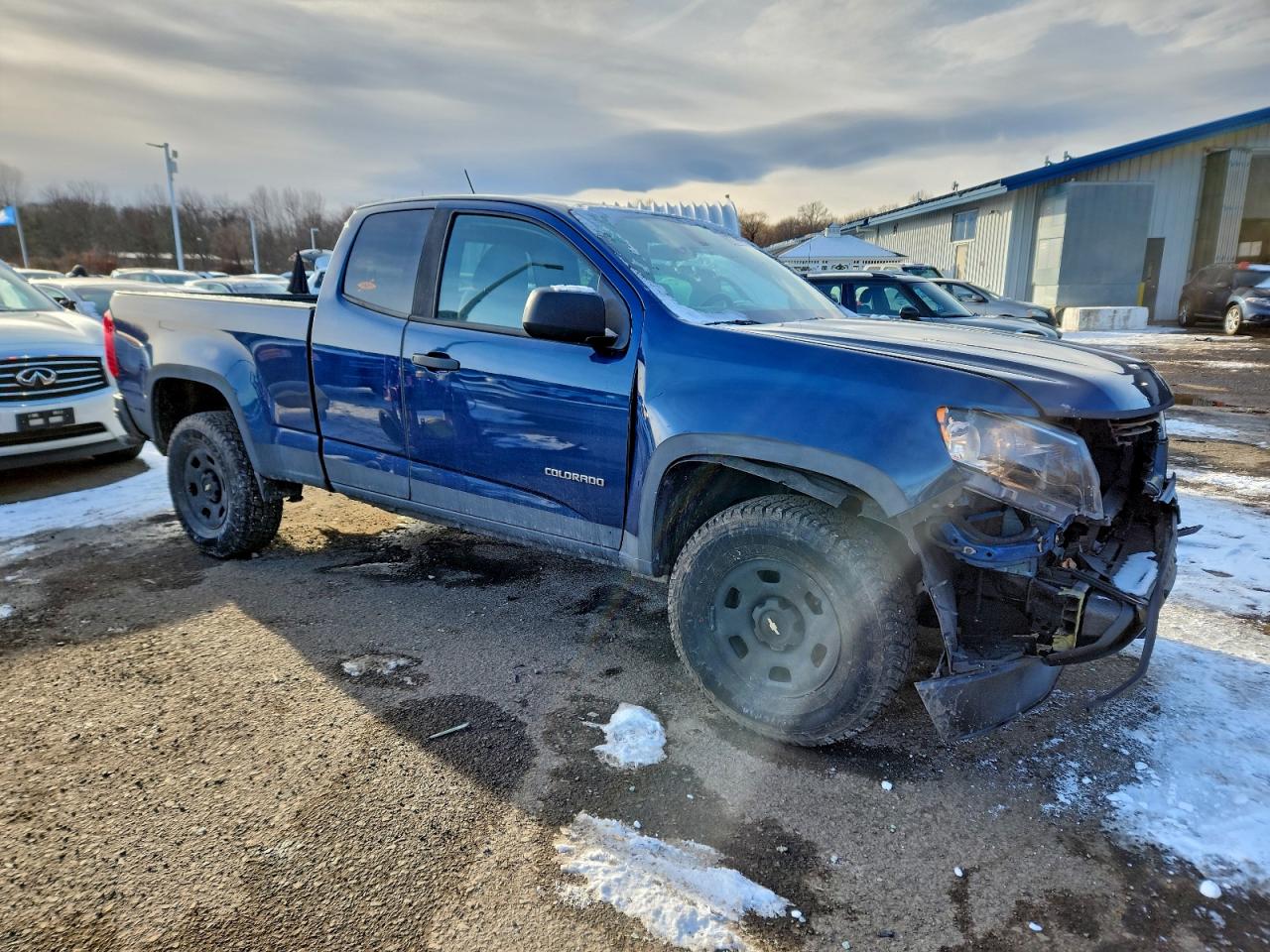 2019 CHEVROLET COLORADO photo 4