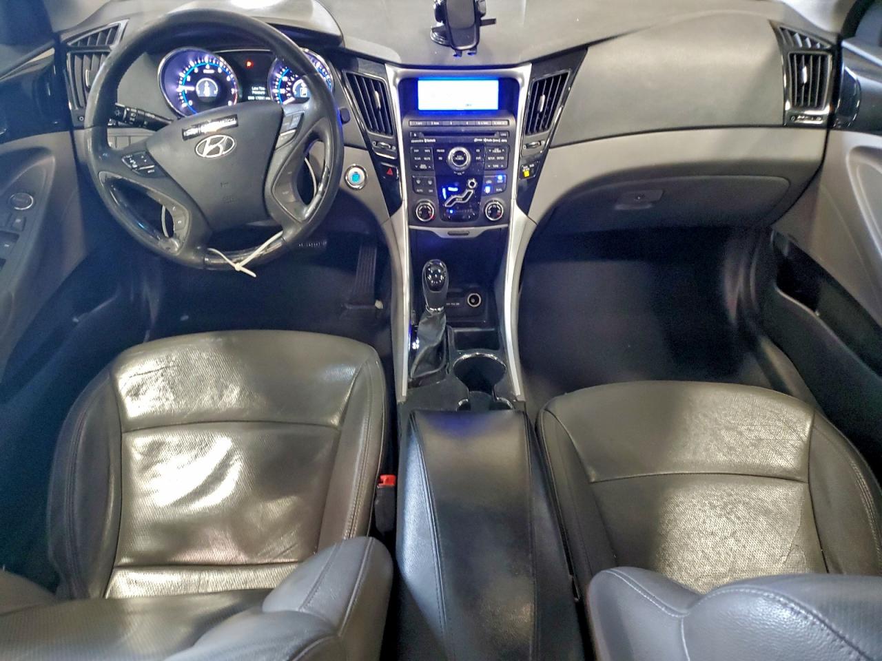 2011 HYUNDAI SONATA SE photo 8