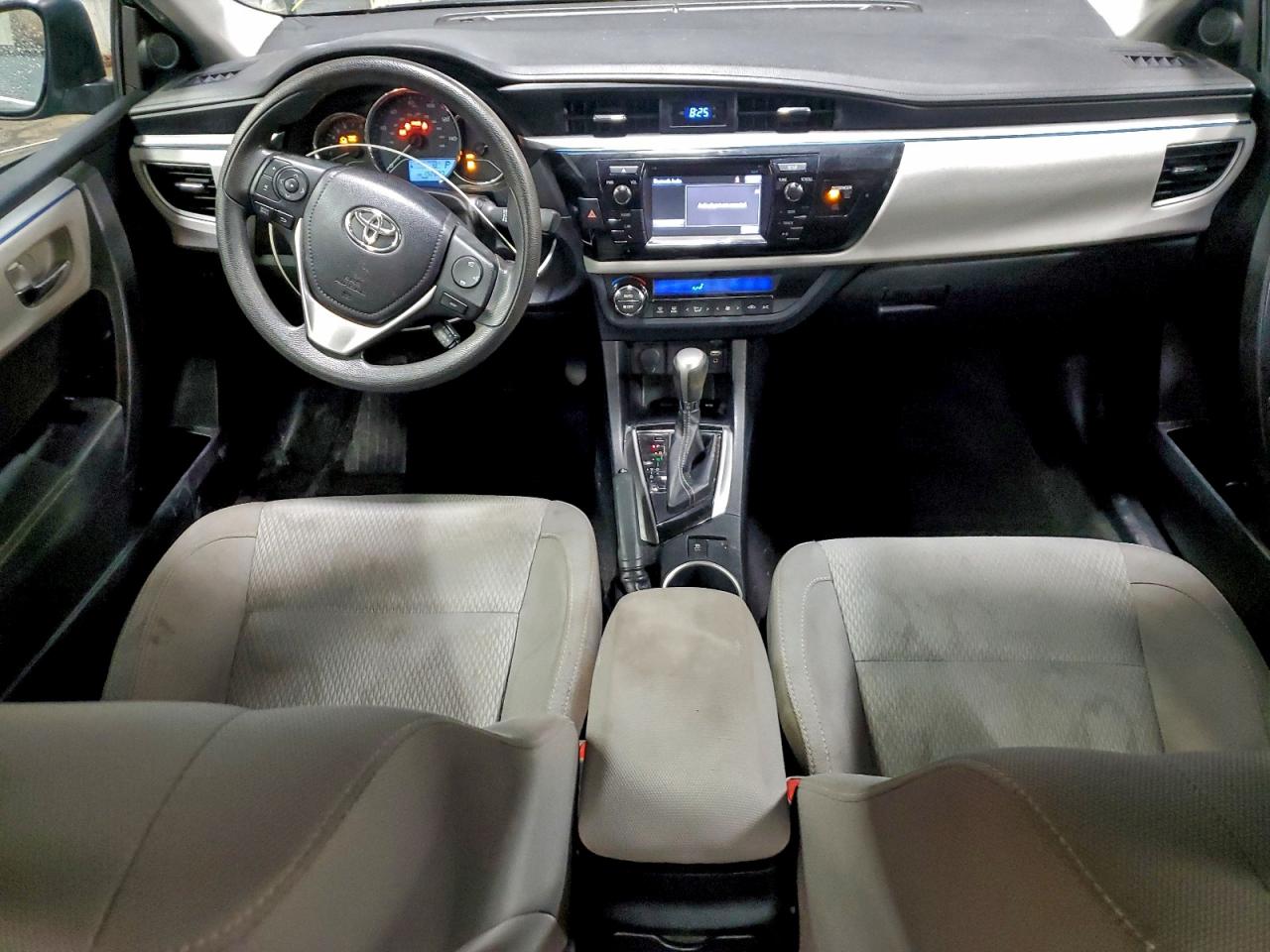 2016 TOYOTA COROLLA L photo 8