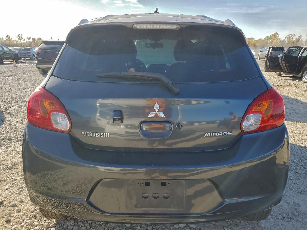 2015 MITSUBISHI MIRAGE ES photo 6