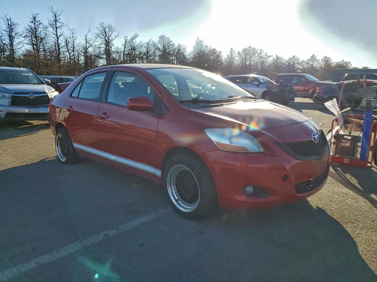 2010 TOYOTA YARIS photo 4