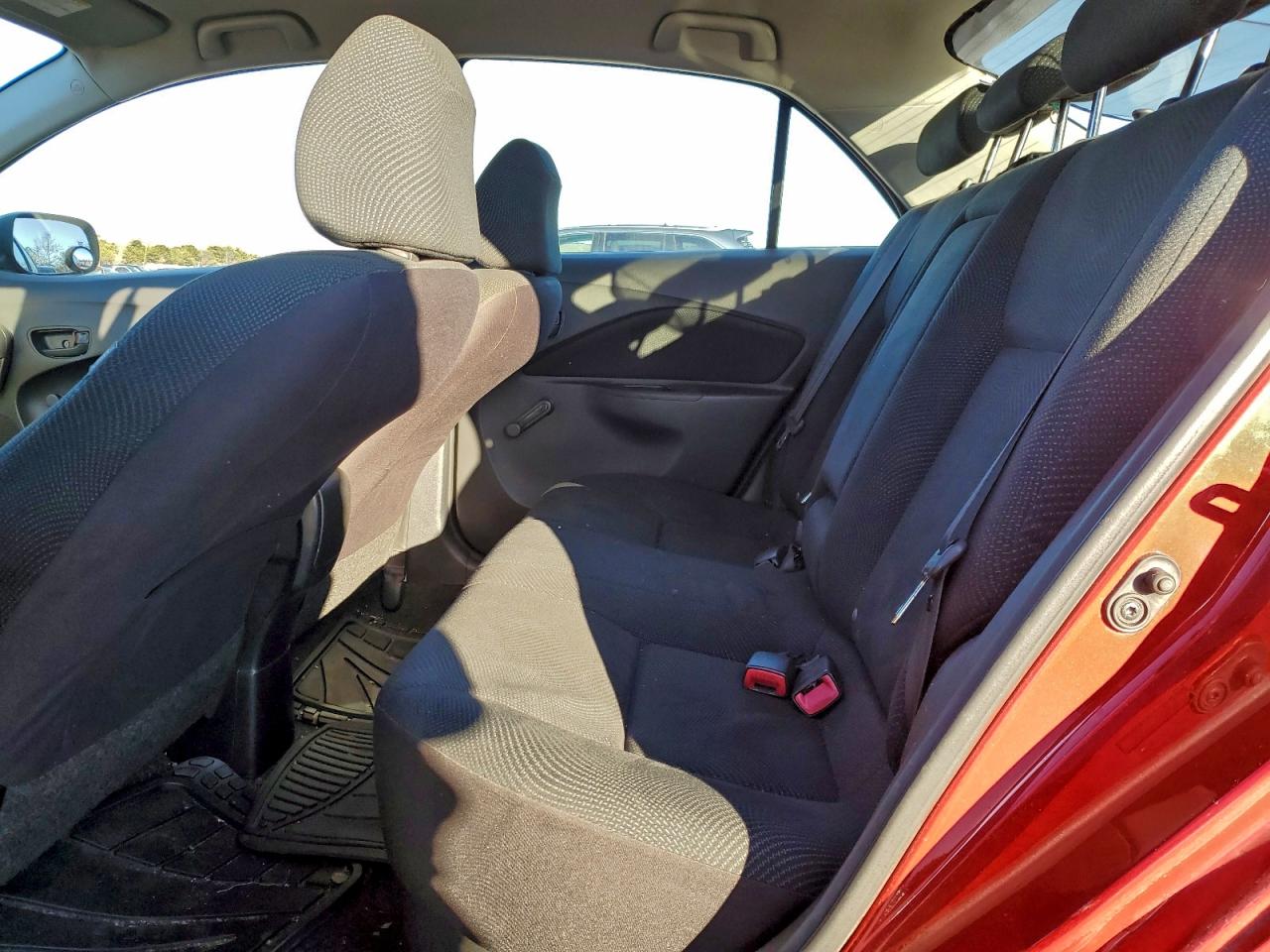 2010 TOYOTA YARIS photo 10