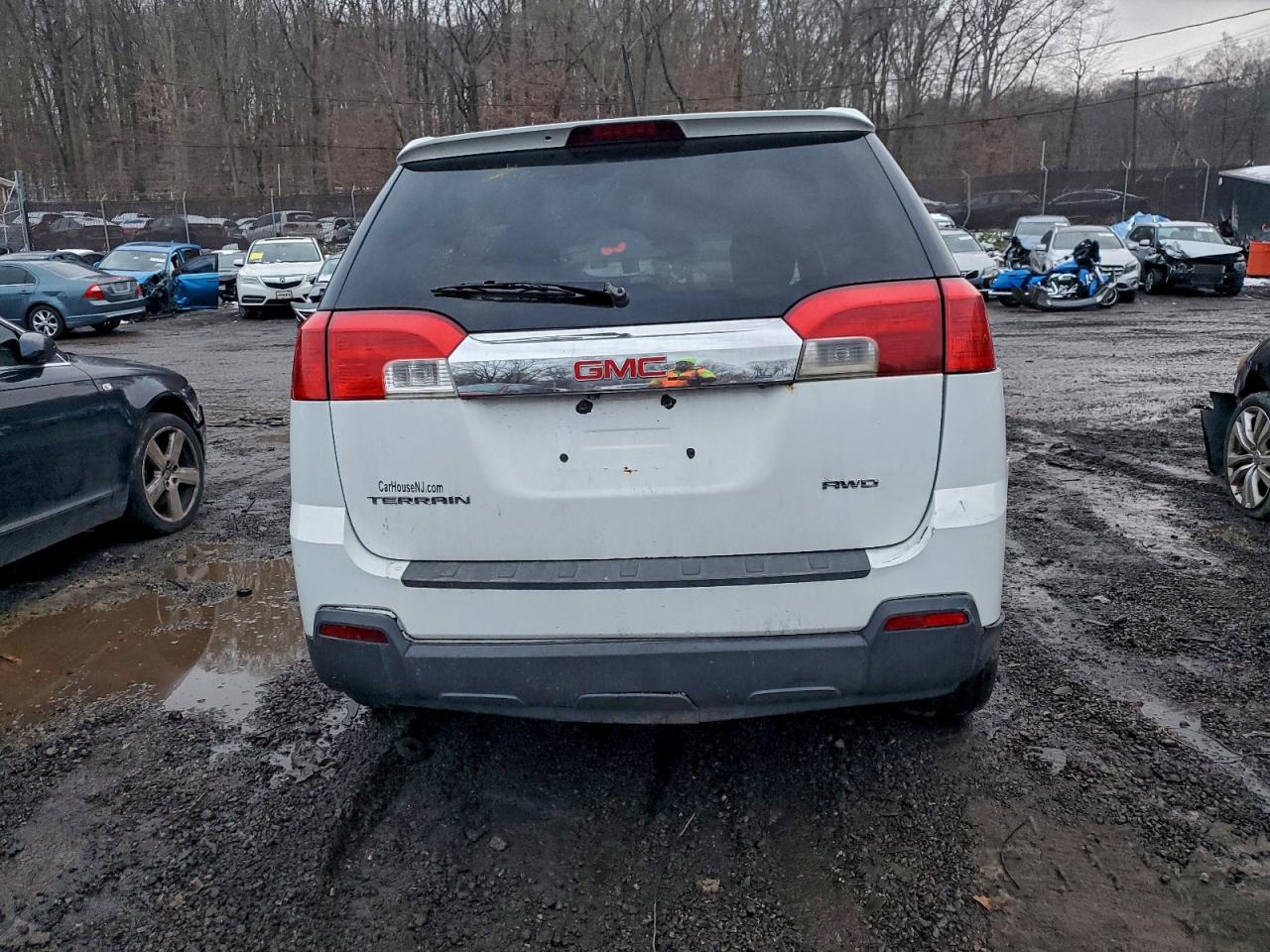 2013 GMC TERRAIN SLE photo 6