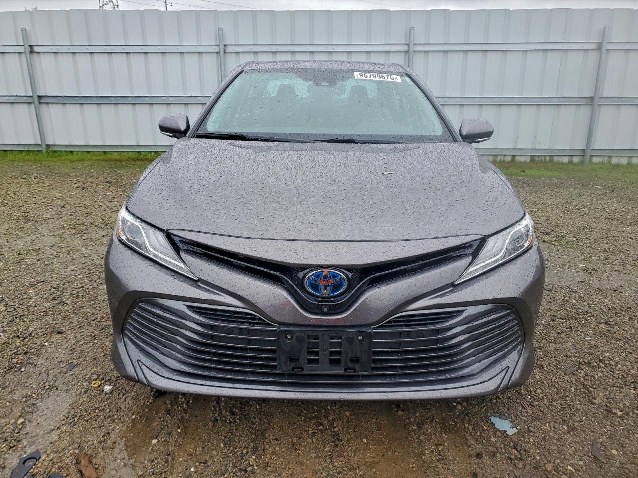 2020 TOYOTA CAMRY XLE photo 5