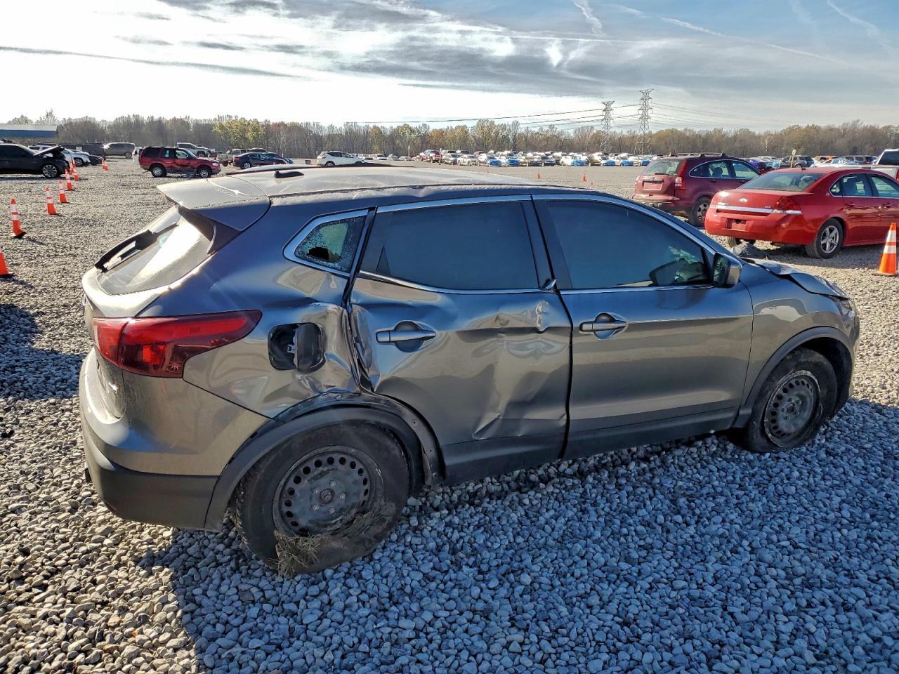 2019 NISSAN ROGUE SPORT S photo 3