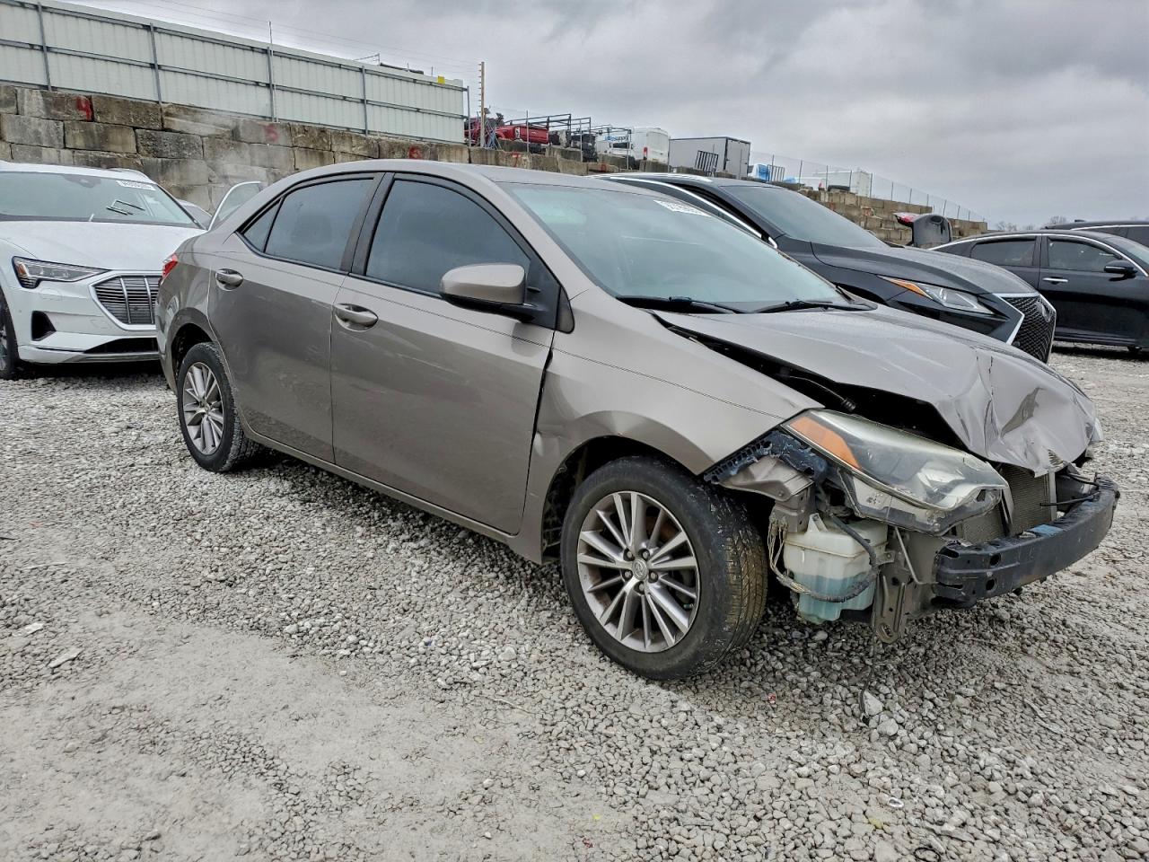 2015 TOYOTA COROLLA L photo 4