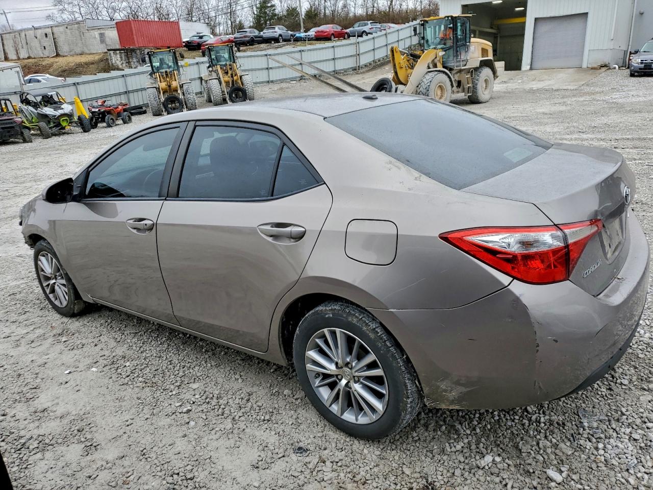 2015 TOYOTA COROLLA L photo 2