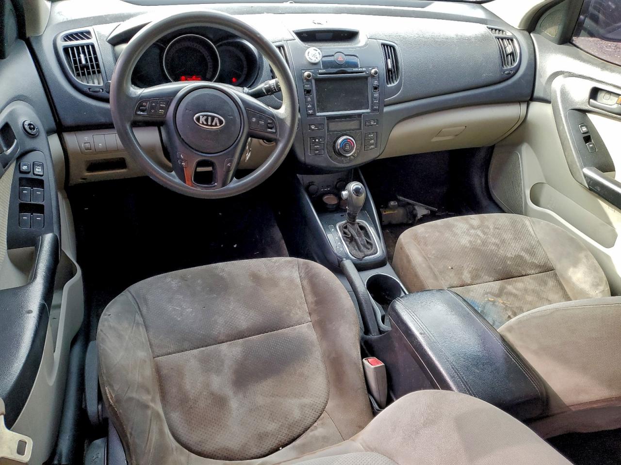 2012 KIA FORTE EX photo 8
