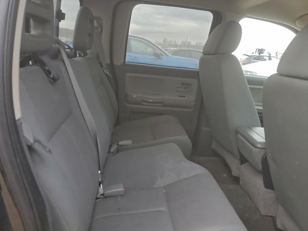 2005 DODGE DAKOTA QUAD SLT photo 10
