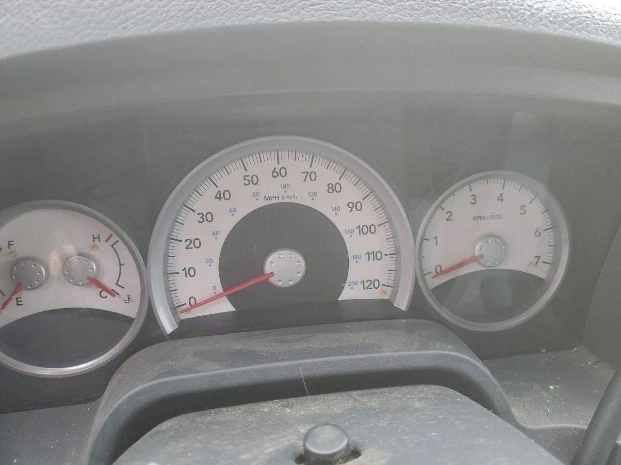 2005 DODGE DAKOTA QUAD SLT photo 9