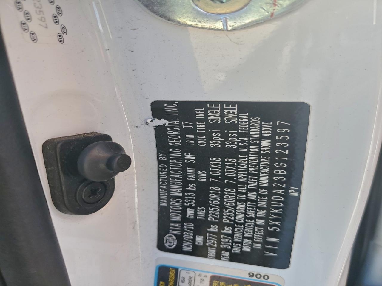 2011 KIA SORENTO EX photo 13