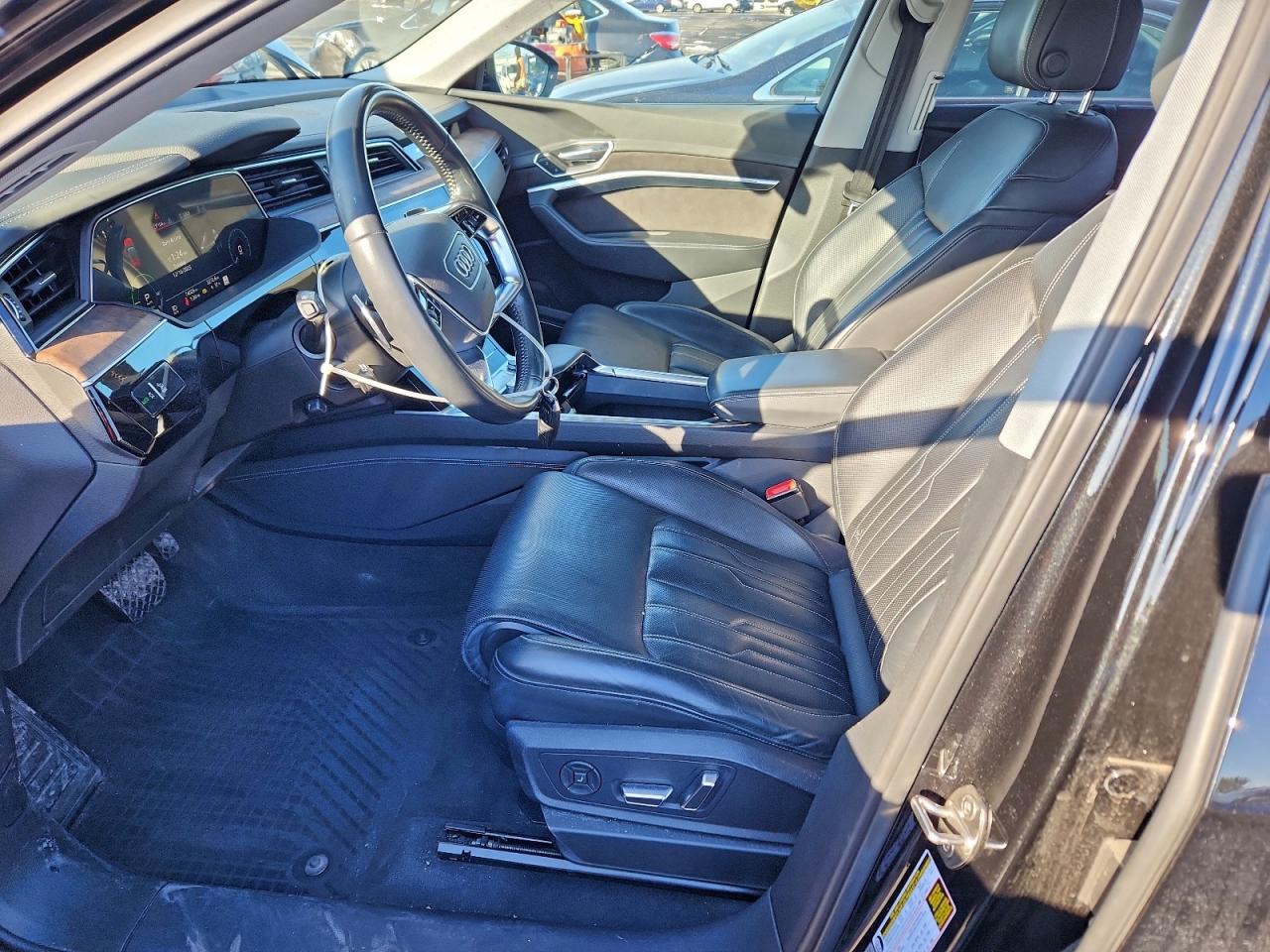 2019 AUDI E-TRON PRESTIGE photo 7