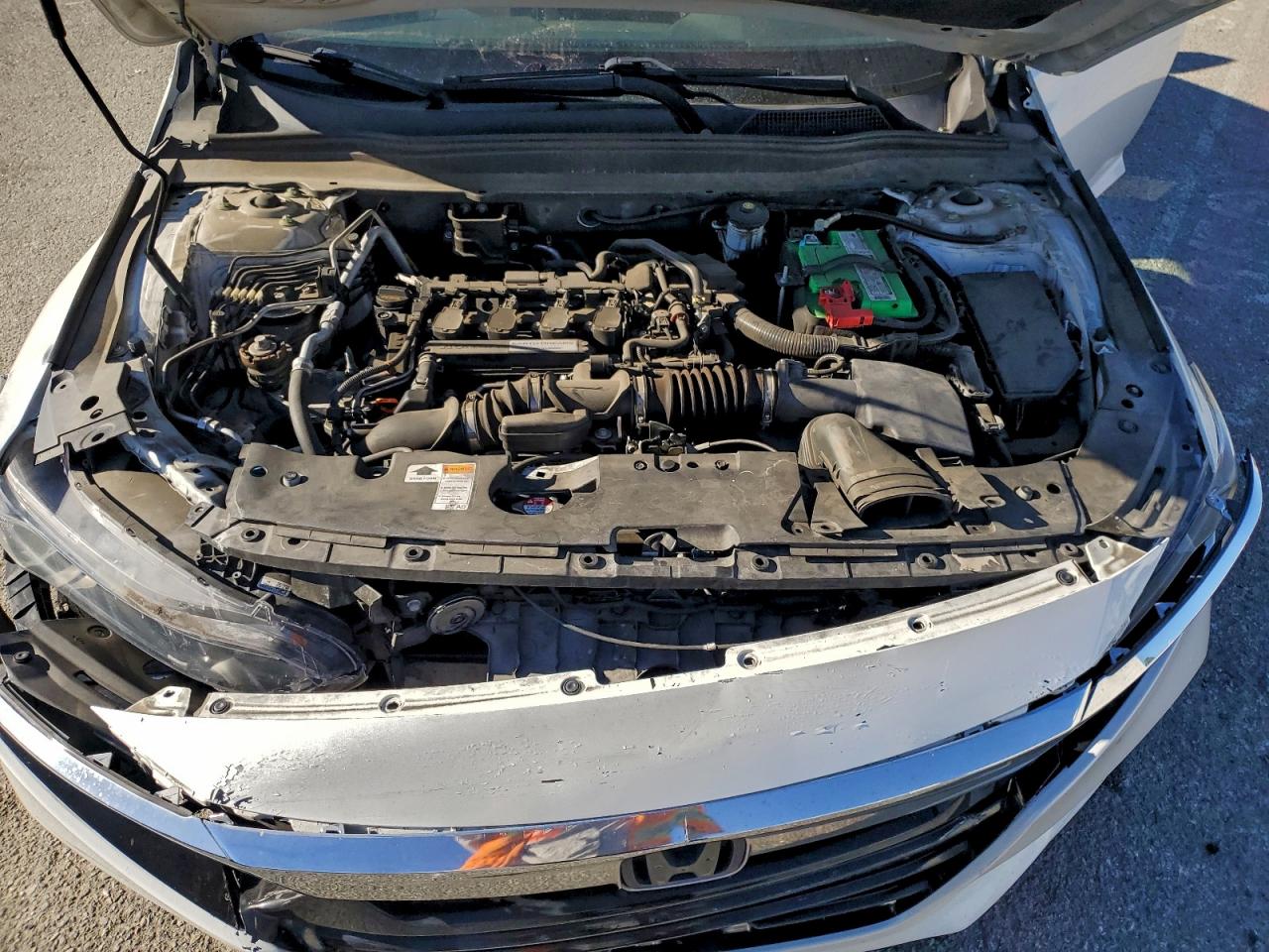 2018 HONDA ACCORD LX photo 11