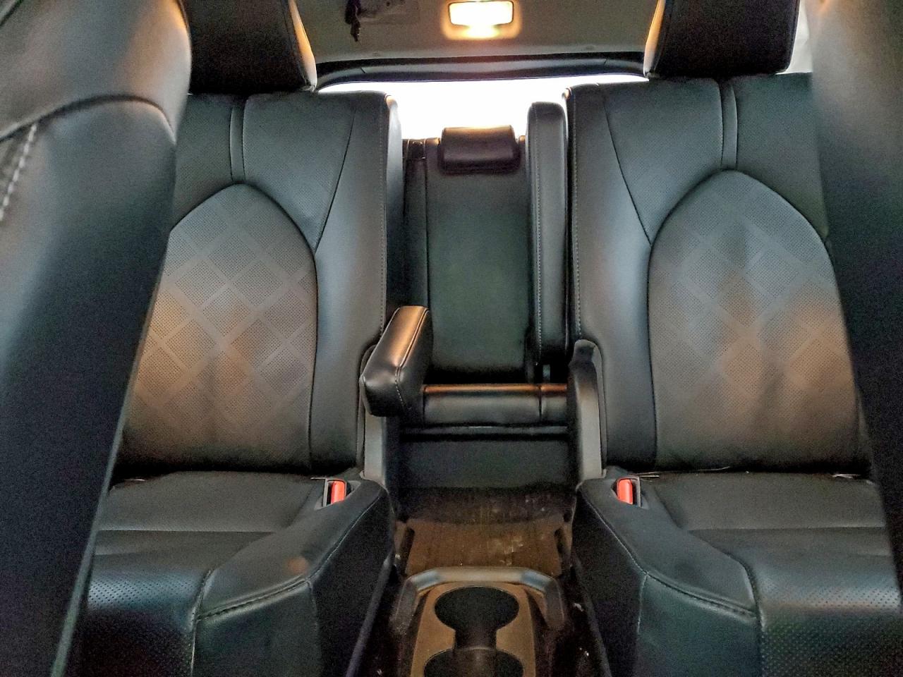 2021 TOYOTA HIGHLANDER PLATINUM photo 10