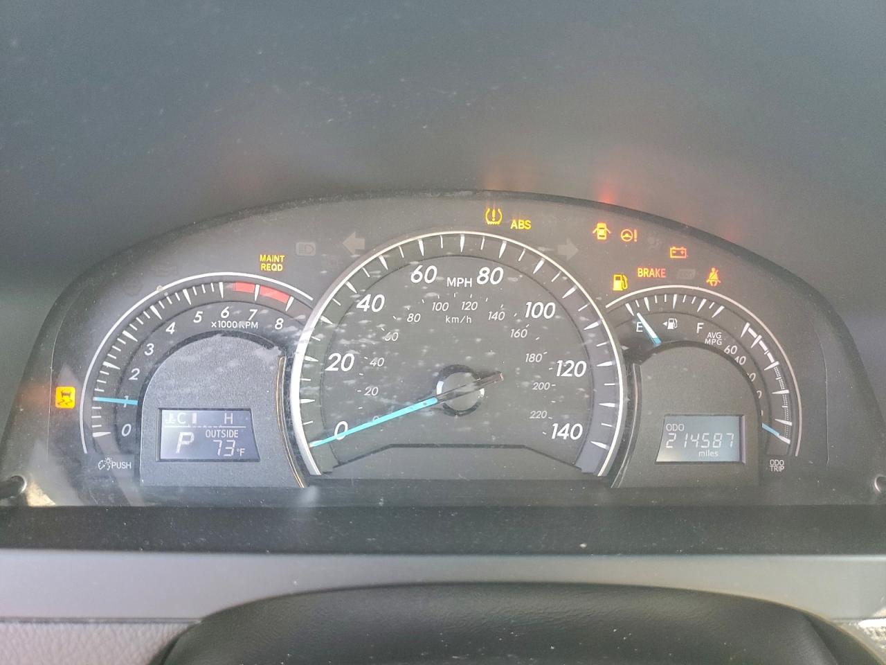 2015 TOYOTA CAMRY LE photo 9