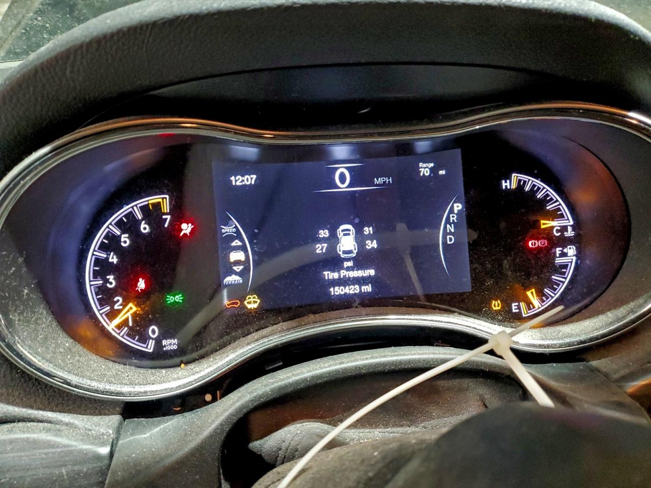 2019 JEEP GRAND CHEROKEE LAREDO photo 9