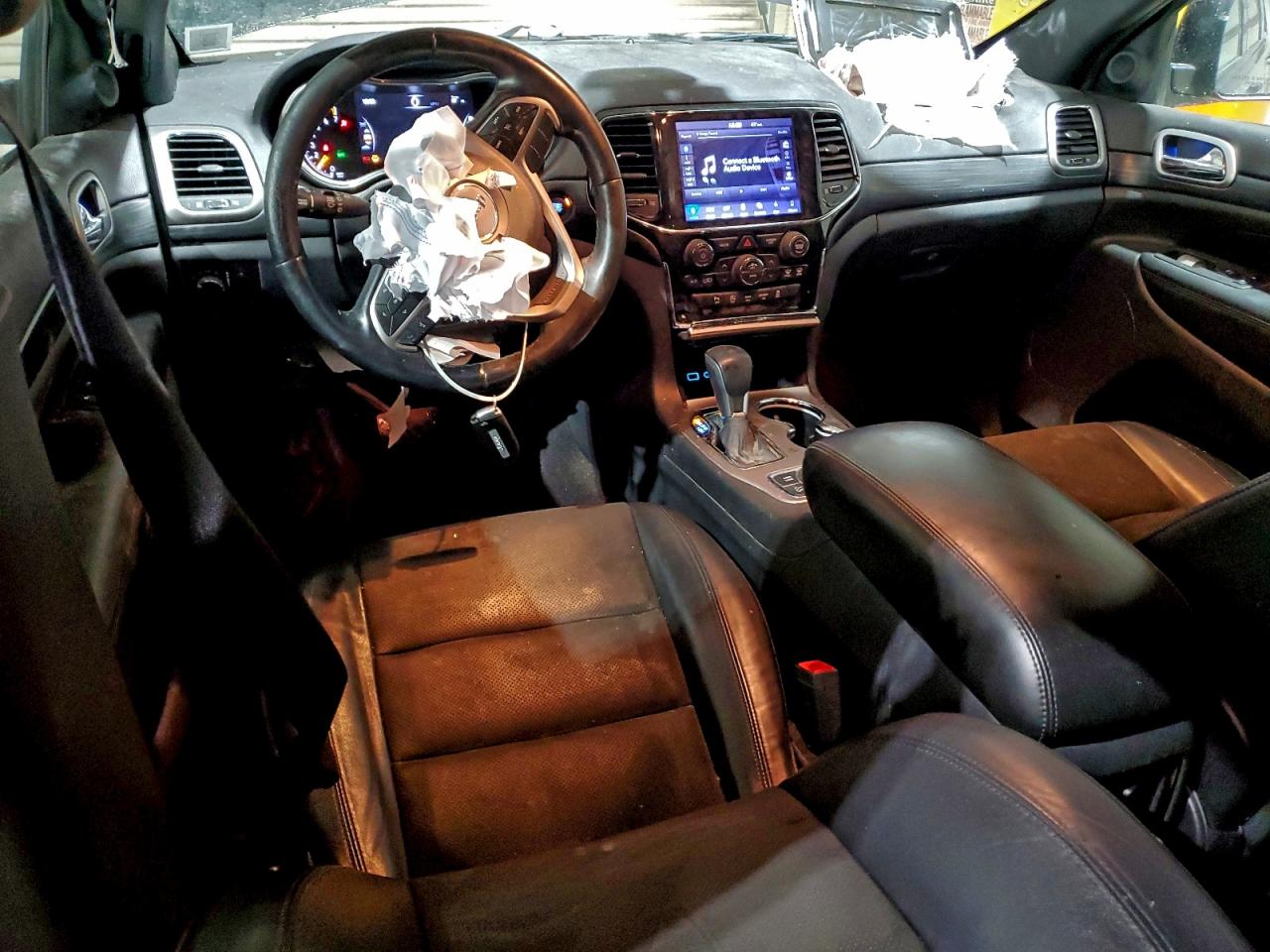 2019 JEEP GRAND CHEROKEE LAREDO photo 8