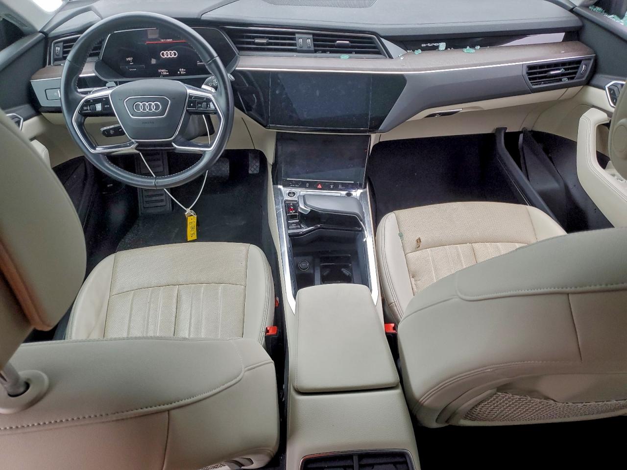 2021 AUDI E-TRON PREMIUM PLUS photo 8