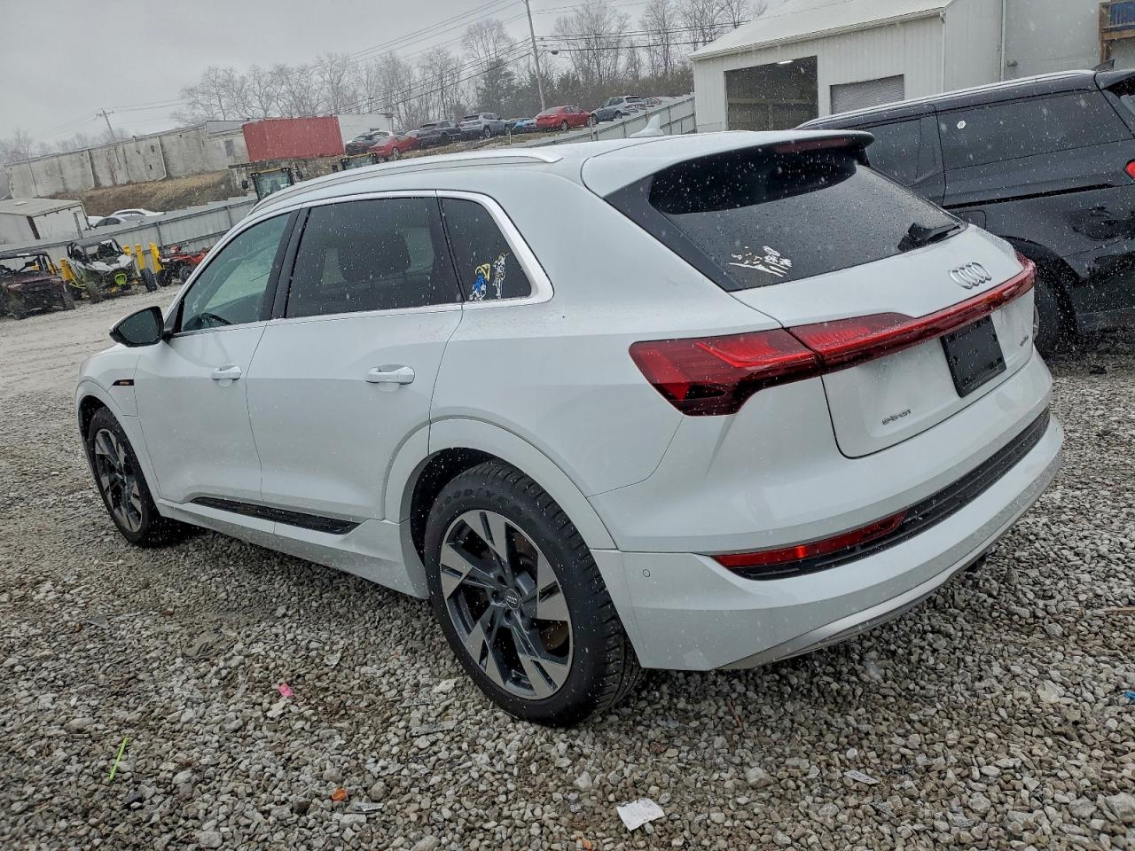 2021 AUDI E-TRON PREMIUM PLUS photo 2