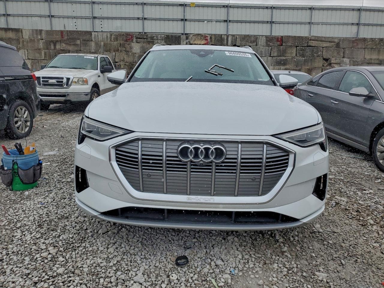 2021 AUDI E-TRON PREMIUM PLUS photo 5