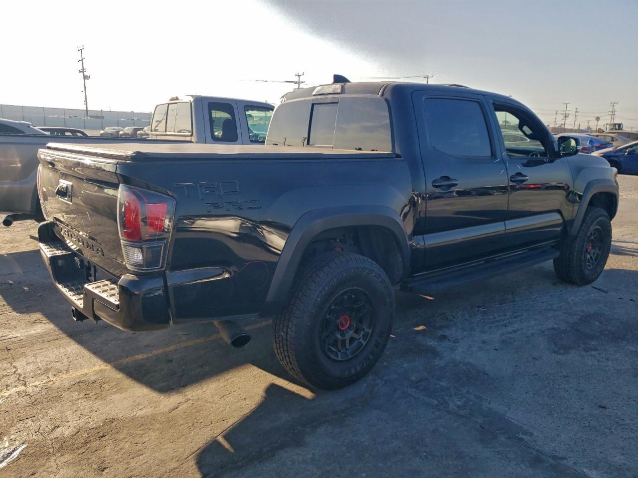 2022 TOYOTA TACOMA DOUBLE CAB photo 3
