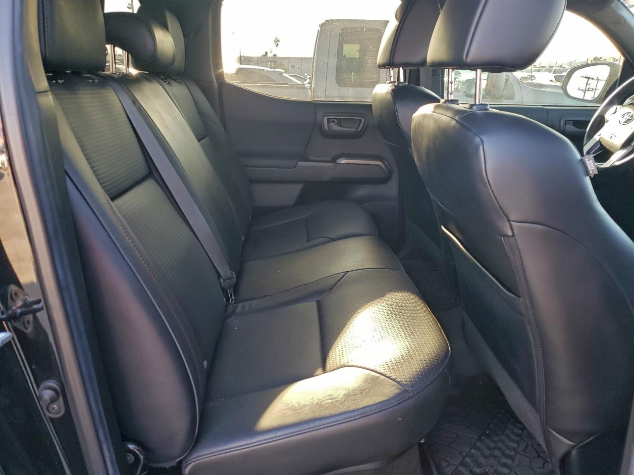 2022 TOYOTA TACOMA DOUBLE CAB photo 10