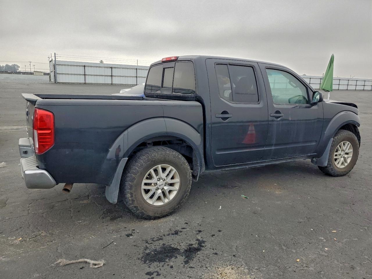 2019 NISSAN FRONTIER S photo 3
