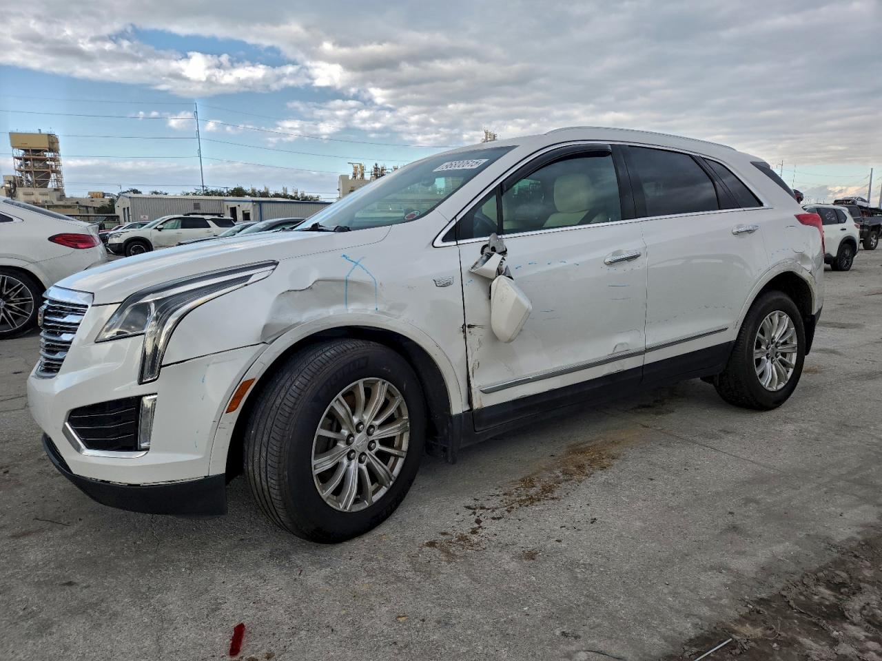 2017 CADILLAC XT5
