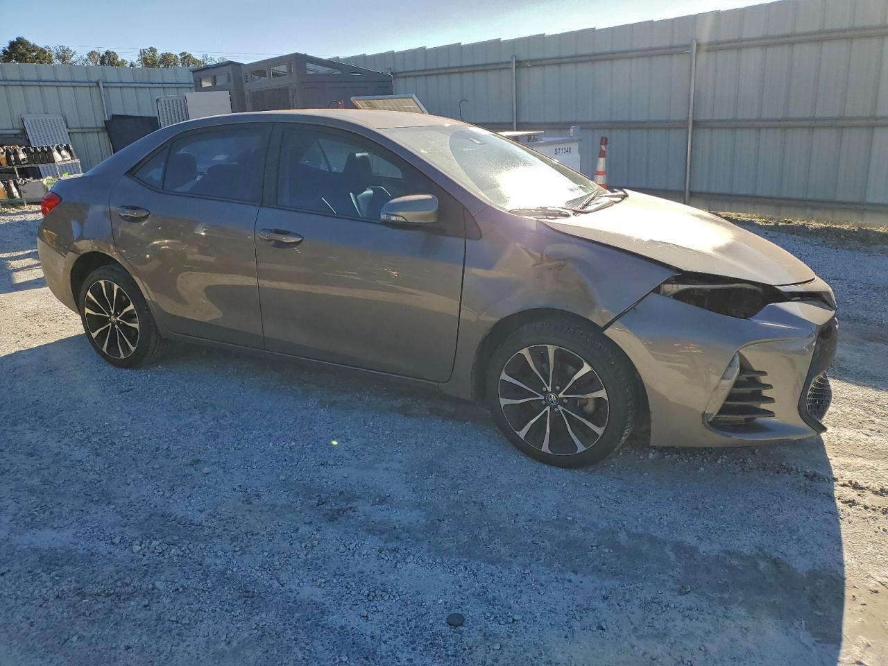2018 TOYOTA COROLLA L photo 4