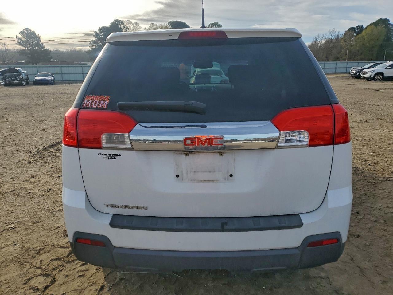 2011 GMC TERRAIN SLE photo 6
